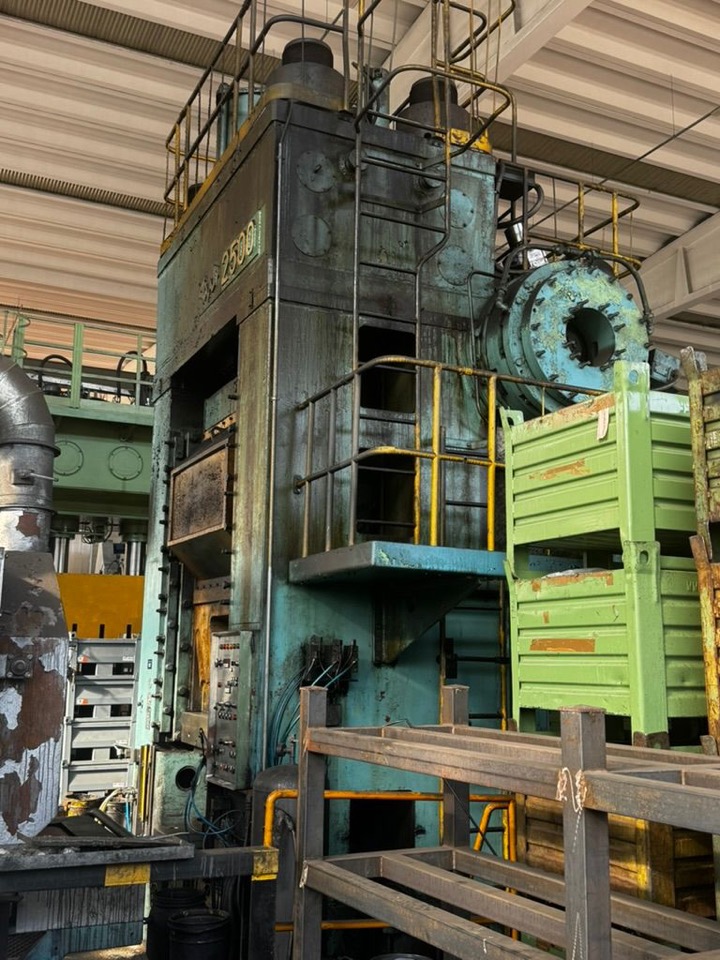 2500 ton Knuckle Joint Press TMP Voronezh KB8044 504.003.844 – photo 3