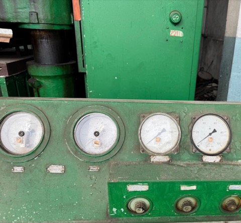 2000 ton Hydraulic Press Dnepropress D2243 – photo 8