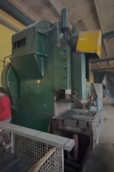 400 ton Eccentric Press ZTS SMERAL LE 400 C – photo 4