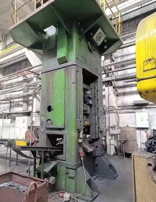 400 ton Prasa okrawająca TMP Woroneż KA2536